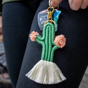 Lot of 2 macrame cactus keychain
